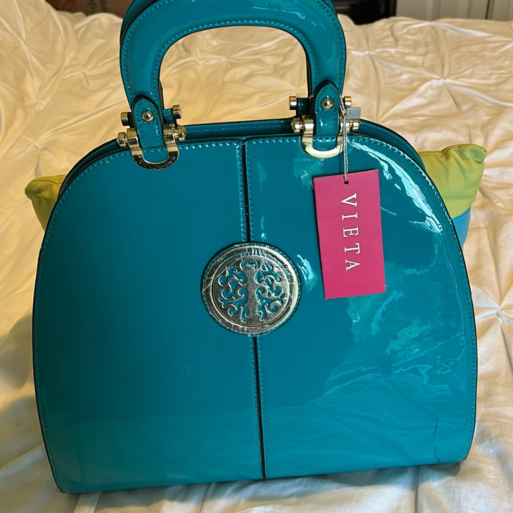 New Vieta Teal very sharp looking bag.